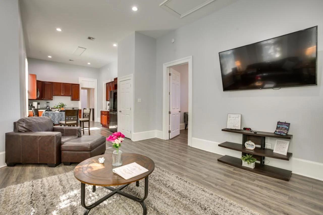 2 Mi to French Quarter: Walkable NOLA Home photo