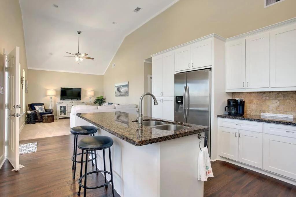 3 BR Beach view foto