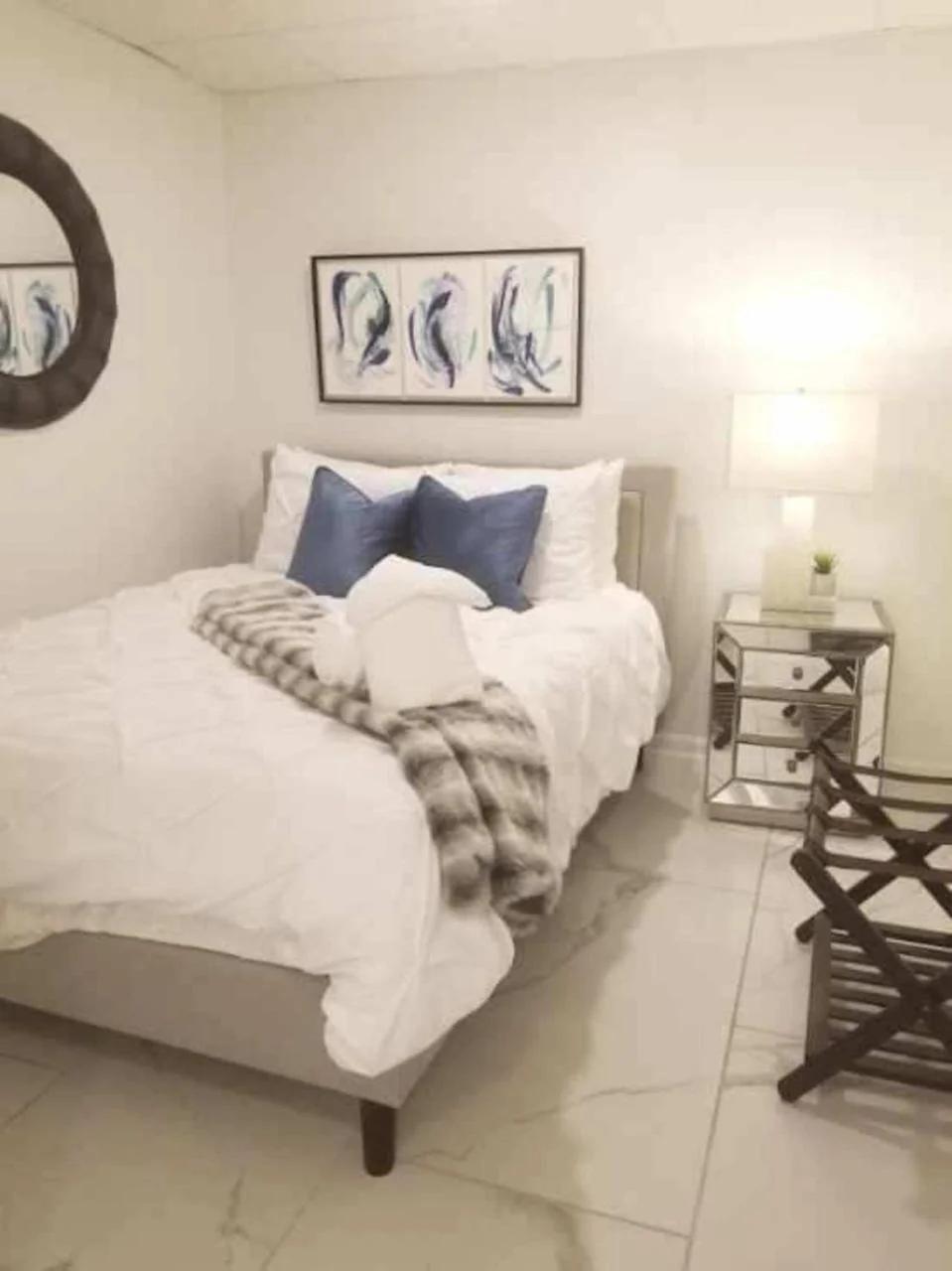 7BR- SLEEPS 15! Celebrity Villa! Great Rates!! photo