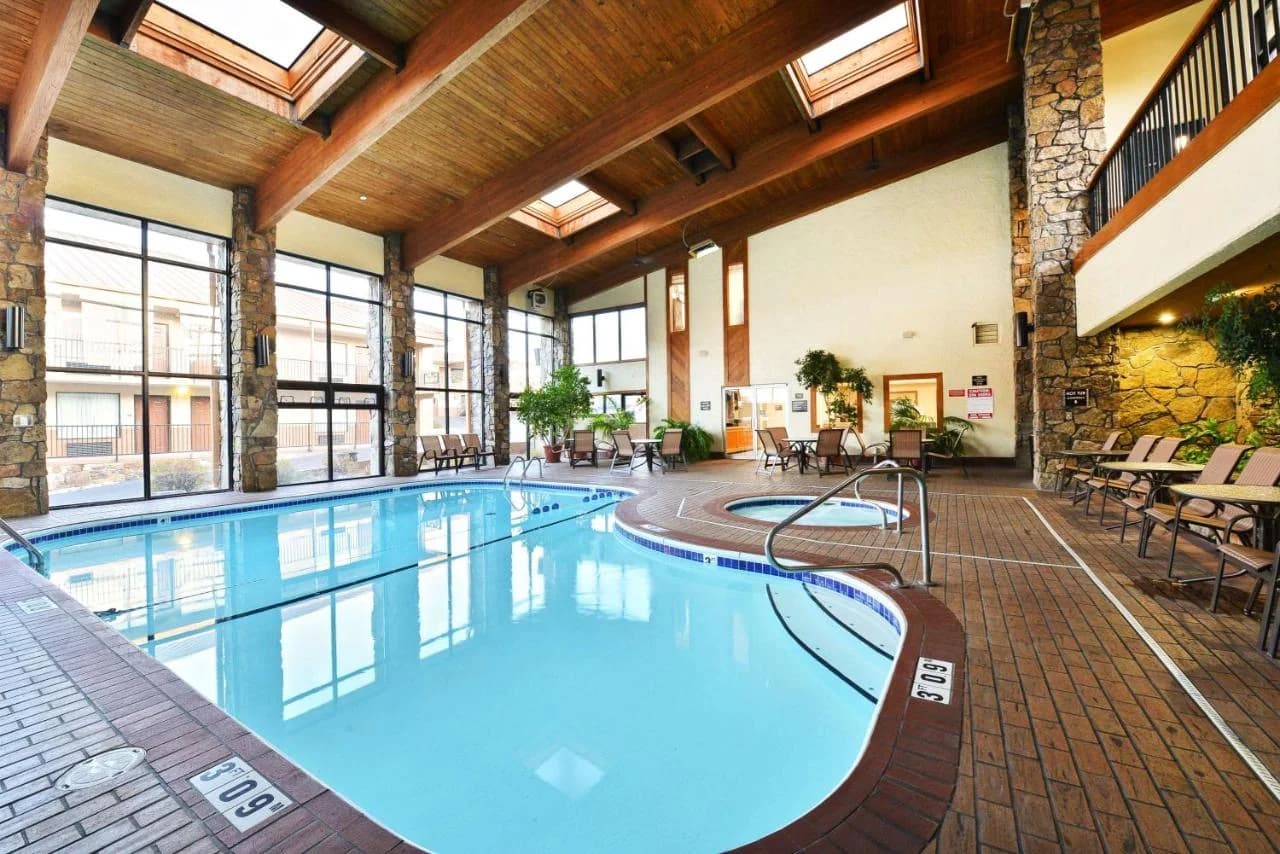 Best Western Center Pointe Inn