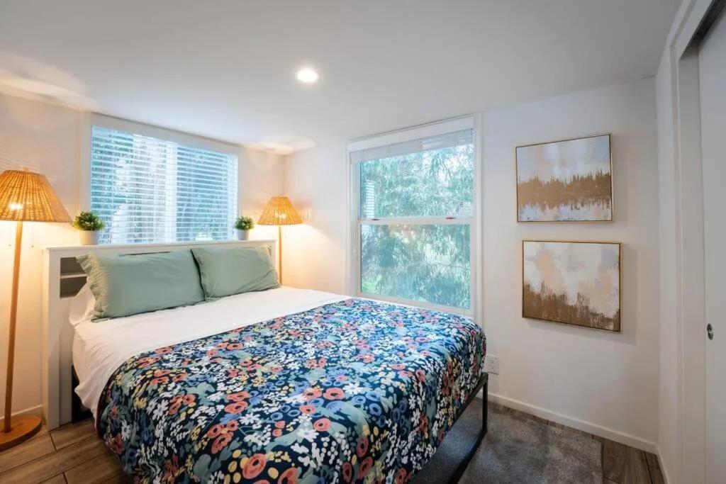 Coastal Tiny House 2 Queen Beds low loft photo