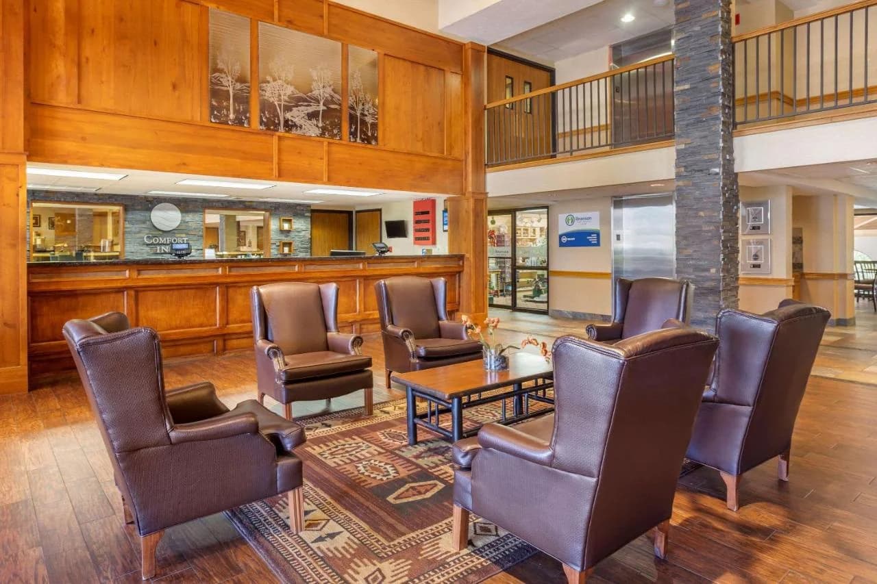Comfort Inn at Thousand Hills photo