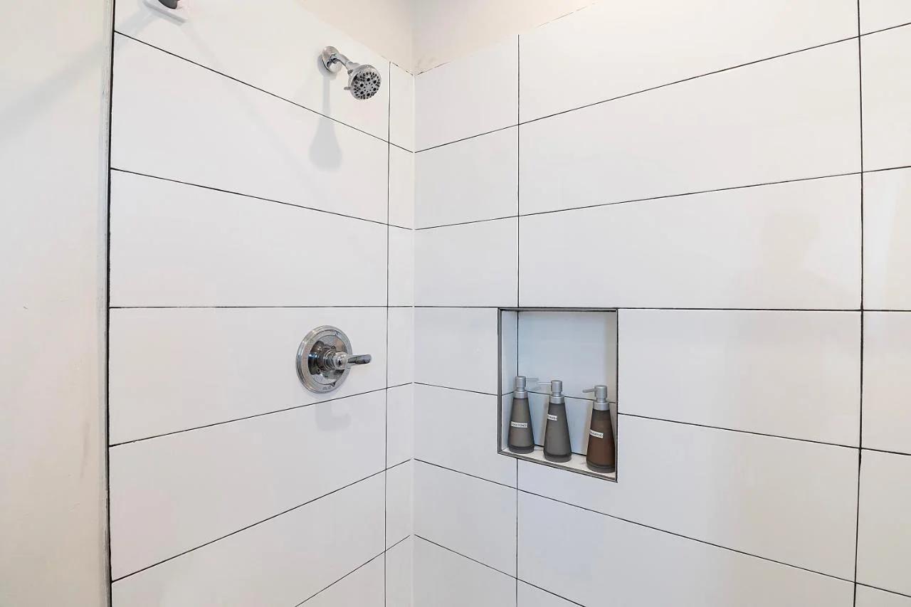 Cozy Studio Suite Near Beverly Hills for Two photo