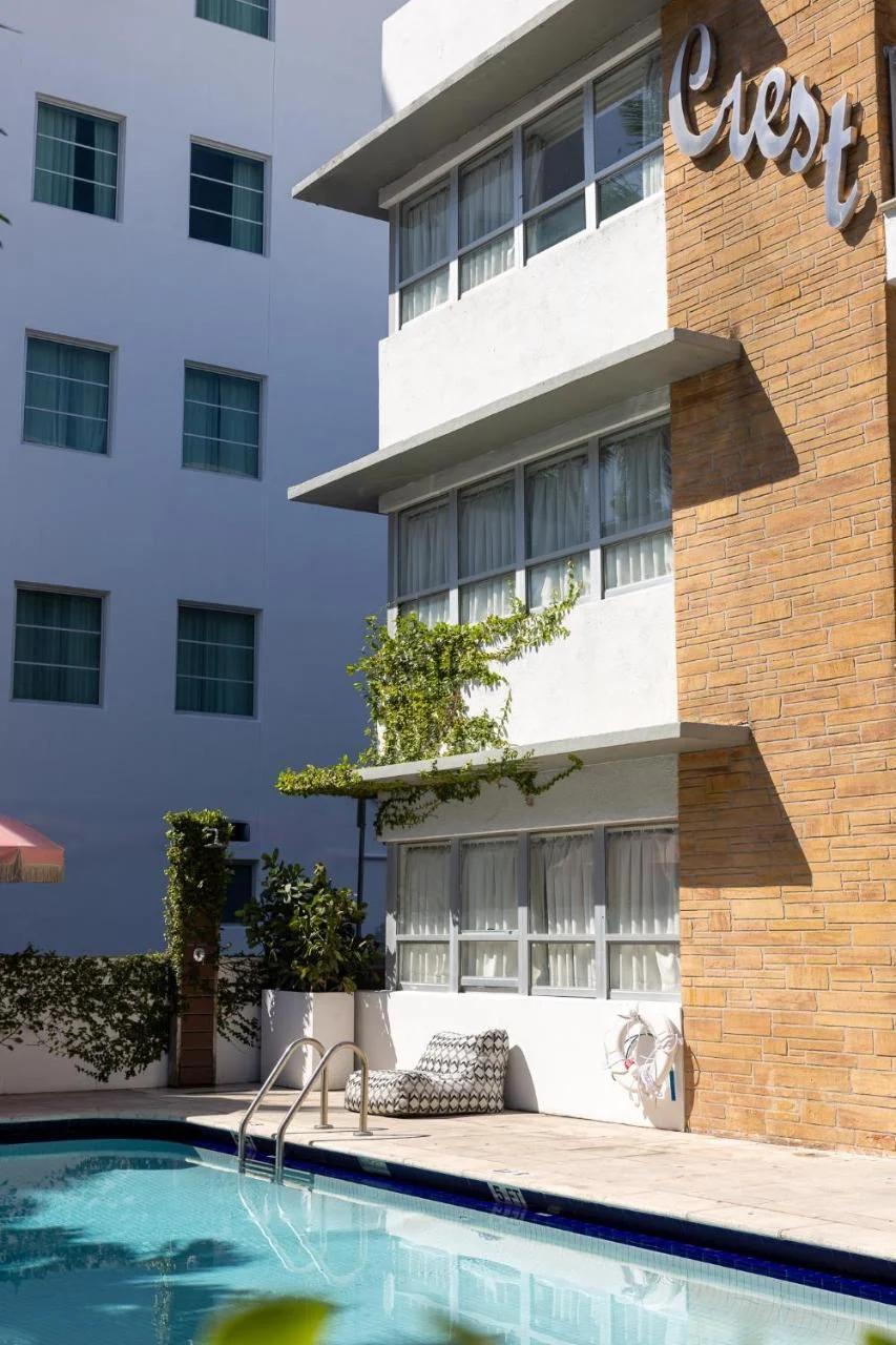 Crest Hotel Suites photo