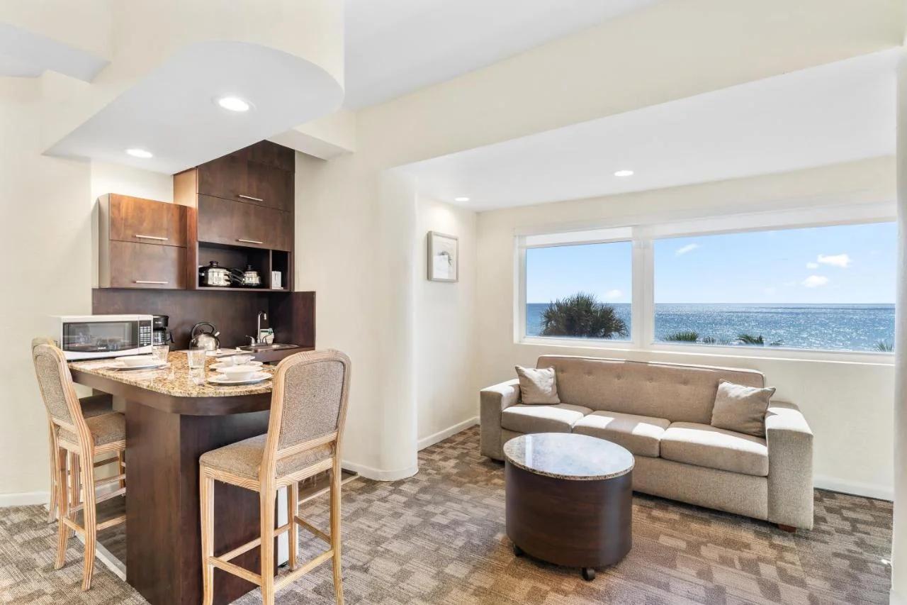 Crystal Beach Suites Miami Oceanfront Hotel photo