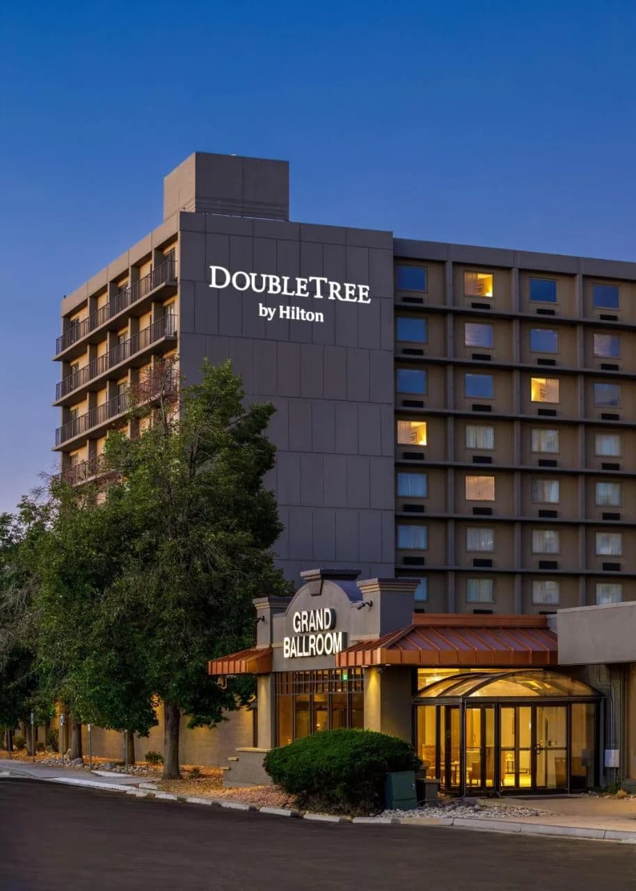DoubleTree by Hilton Hotel Denver photo