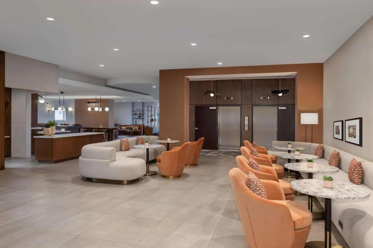 DoubleTree by Hilton Las Vegas East Flamingo photo