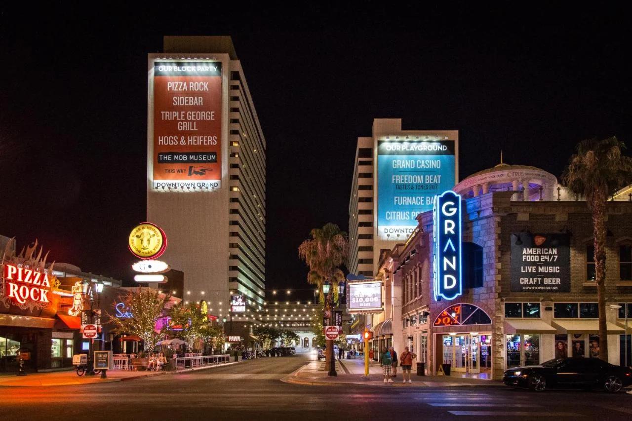 Downtown Grand Hotel & Casino foto