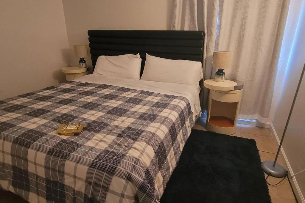 Dream King Bed-2BD-12 min to Strip photo