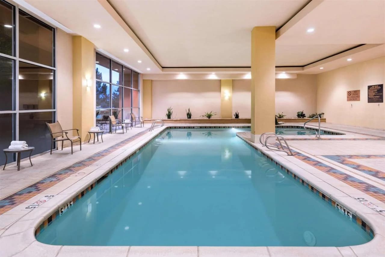 Embassy Suites by Hilton Albuquerque photo