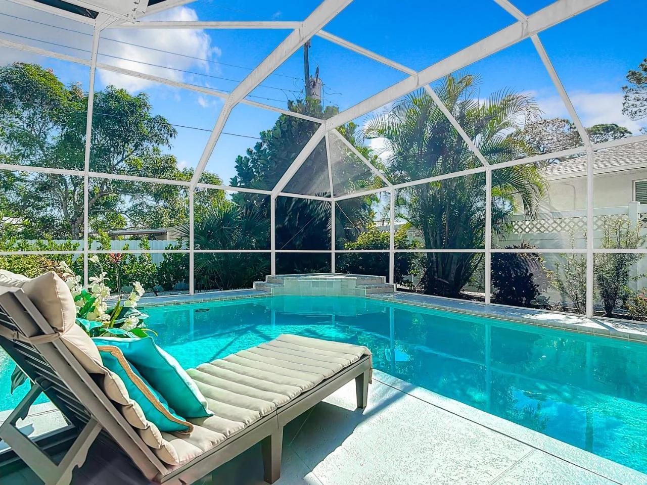 Epic Arcades Heated Pool Home by Beach & Mercato