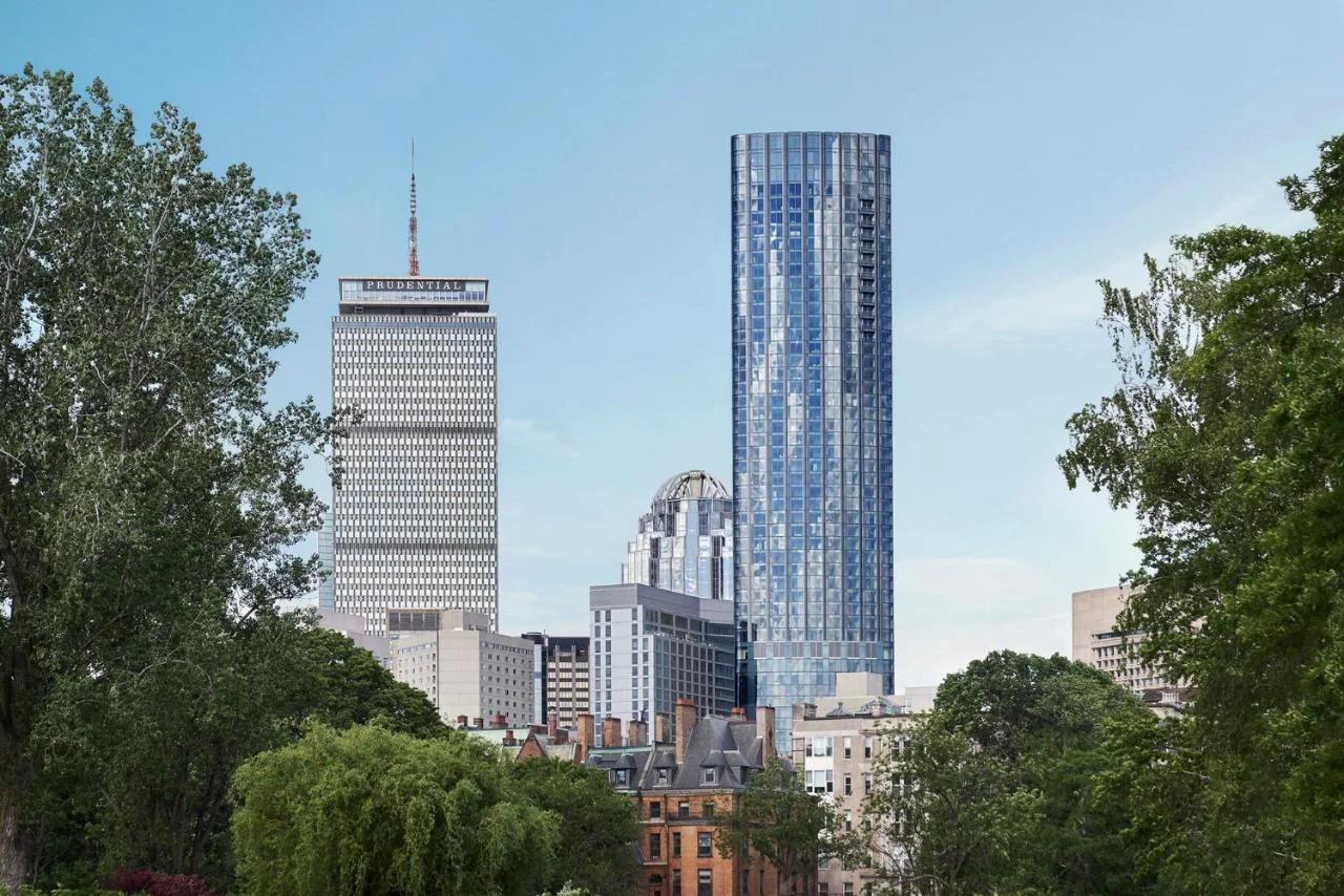 Four Seasons Hotel One Dalton Street, Boston photo