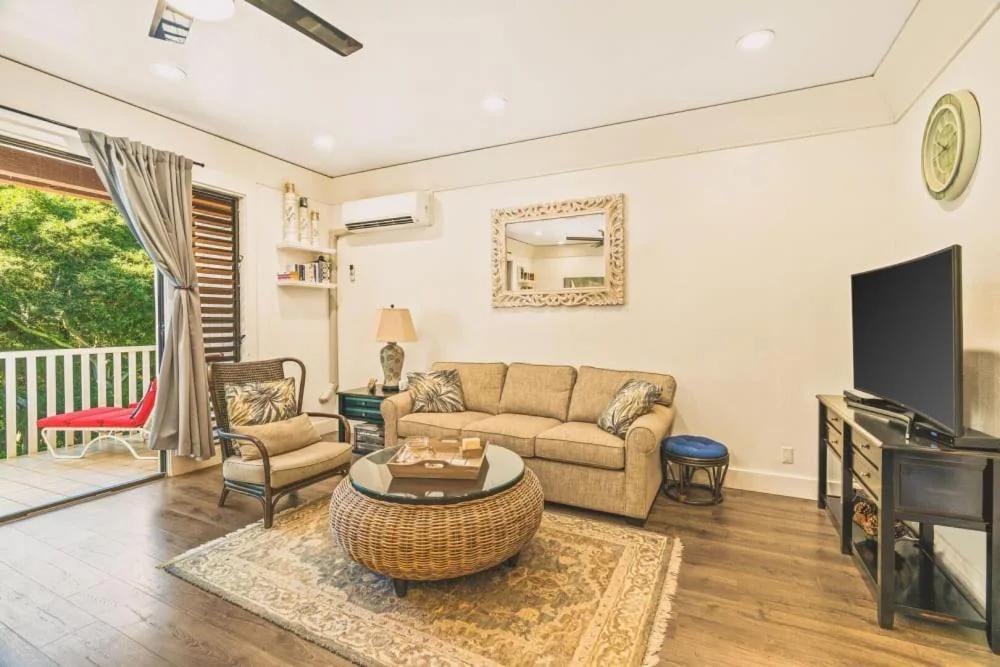 Full Remodeled 1br condo with Air conditioner photo