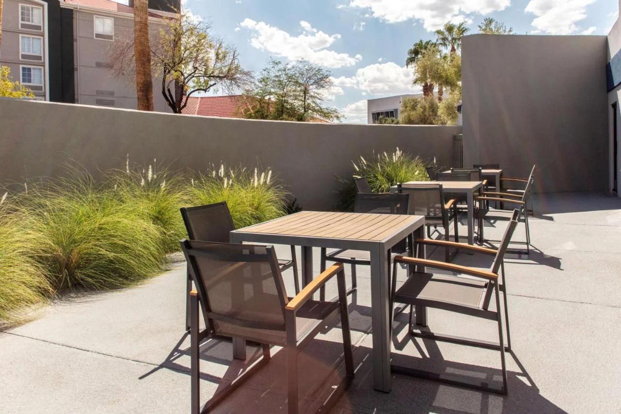 Hampton Inn Las Vegas/Summerlin photo