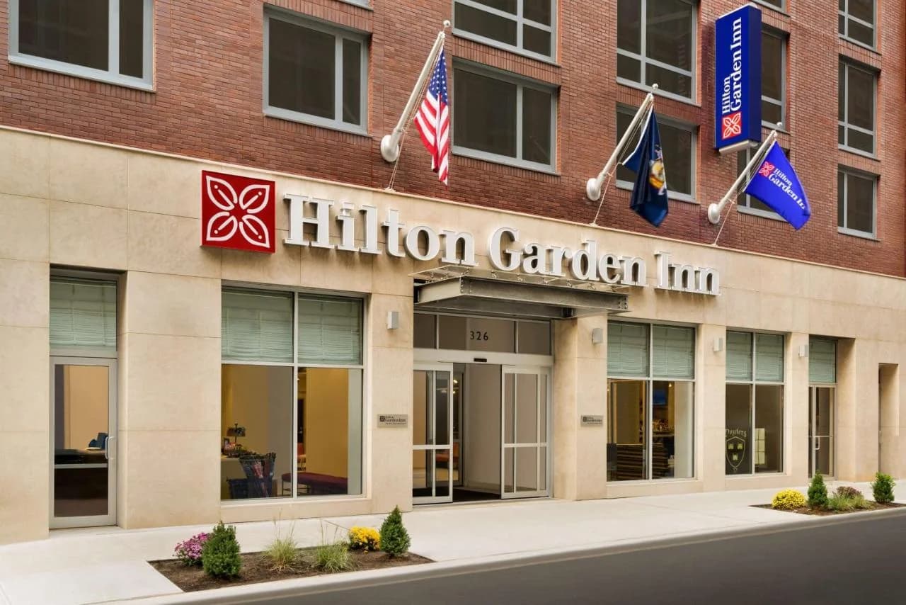Hilton Garden Inn New York Times Square South photo