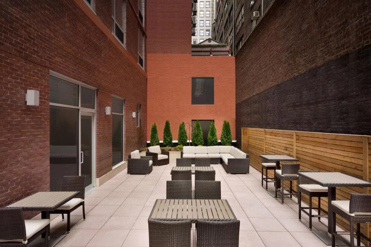 Hilton Garden Inn New York Times Square South photo