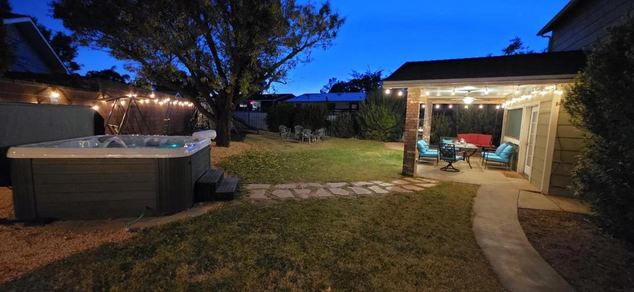 Hot Tub, Pool Table, Swing Sets, Theater, Kayaks photo