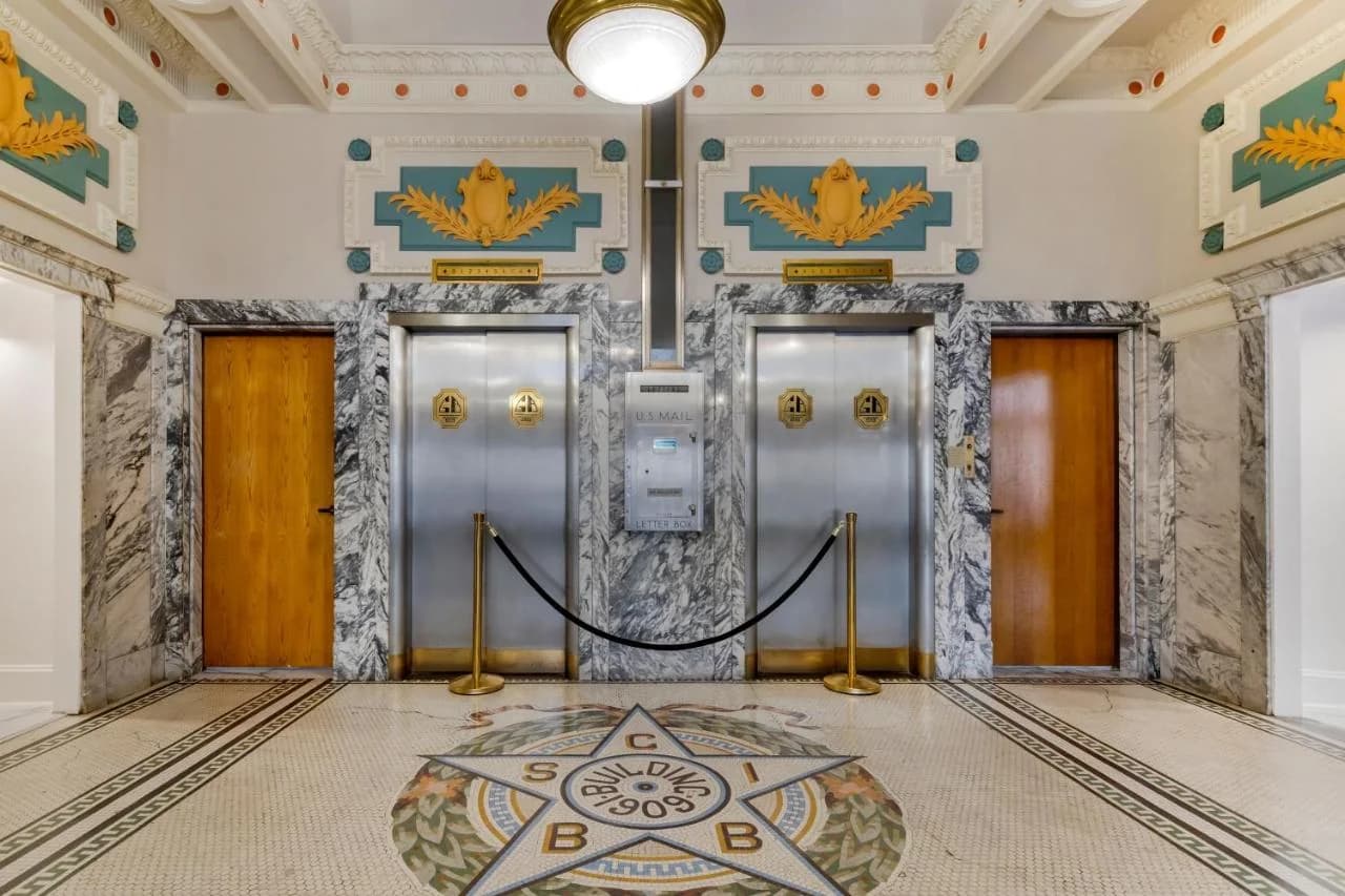 Hotel Gibbs Downtown Riverwalk photo