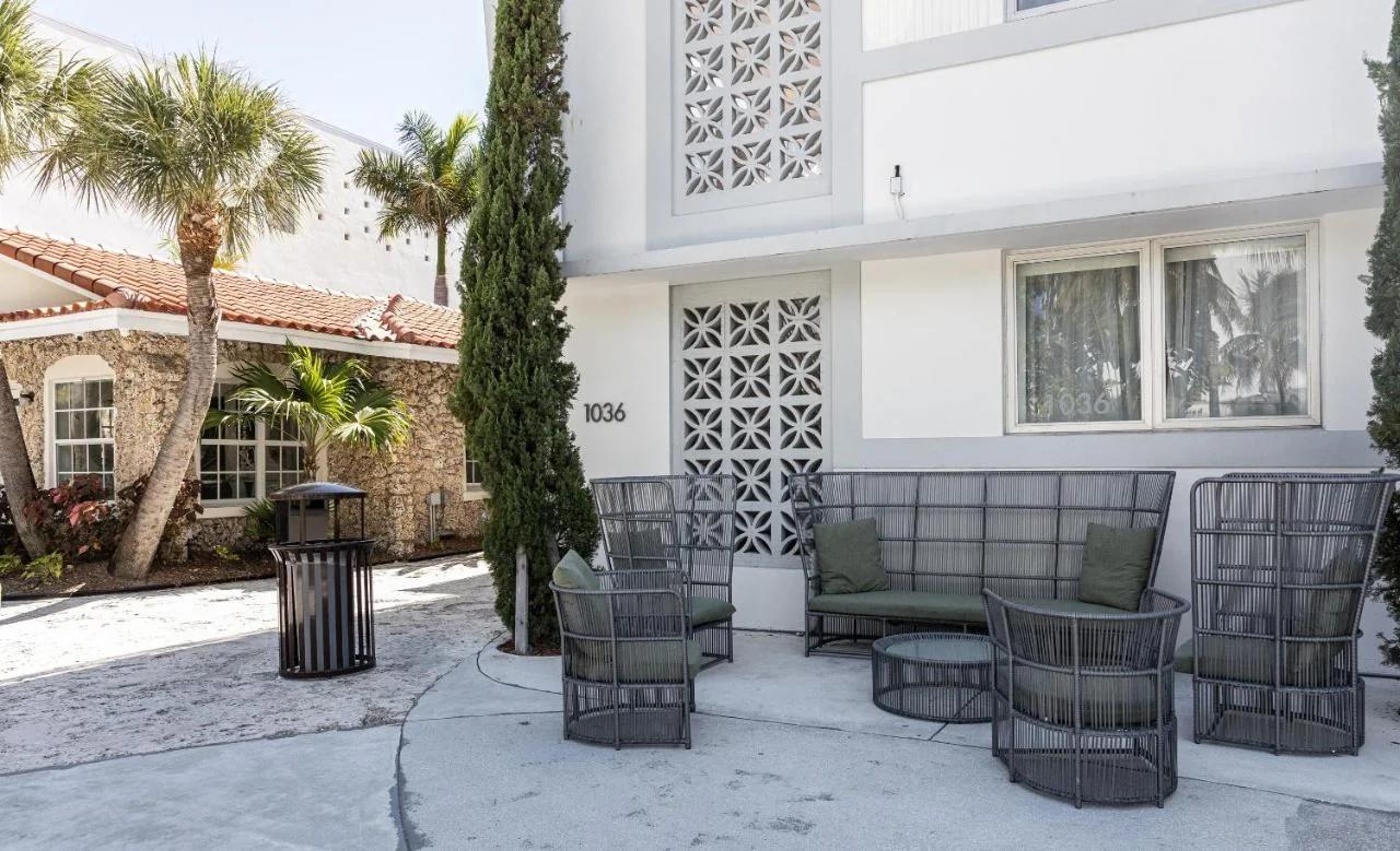 Kenmore Village Hotel, South Beach photo