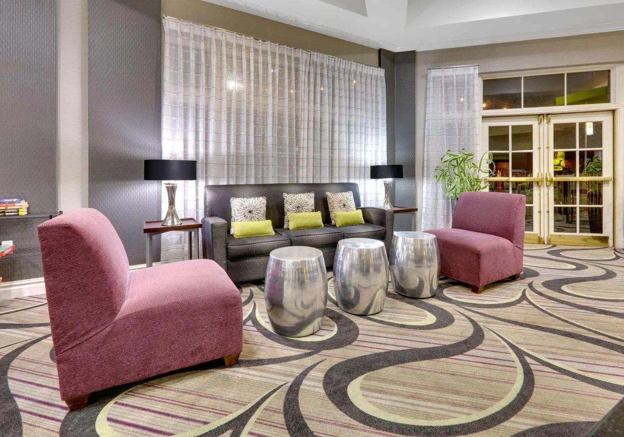 La Quinta by Wyndham Dallas North Central foto