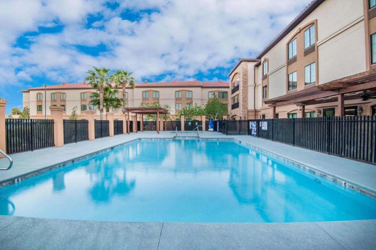 La Quinta by Wyndham Las Vegas Airport South photo