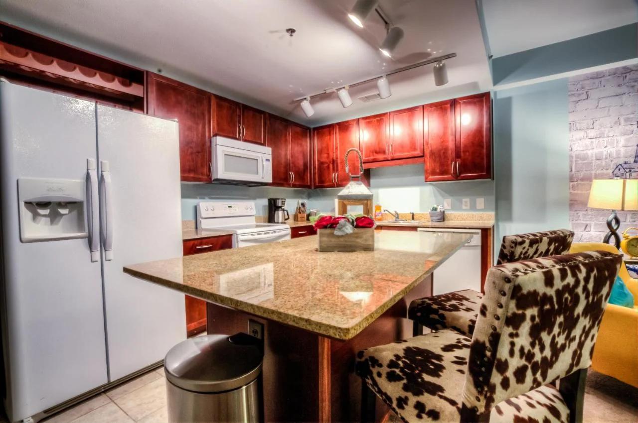 Laketown Wharf 537 By Aneliya foto