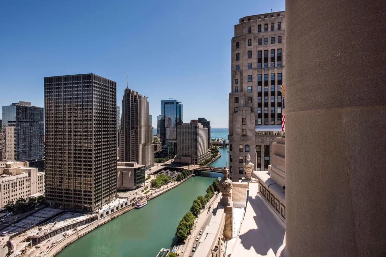 LondonHouse Chicago, Curio Collection by Hilton photo