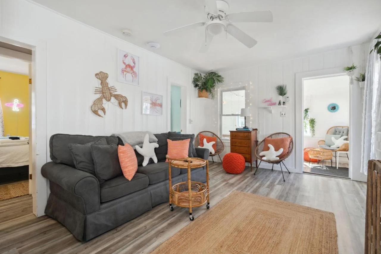 Lorraine's Landing 2 Min to Beach Pet-Friendly photo