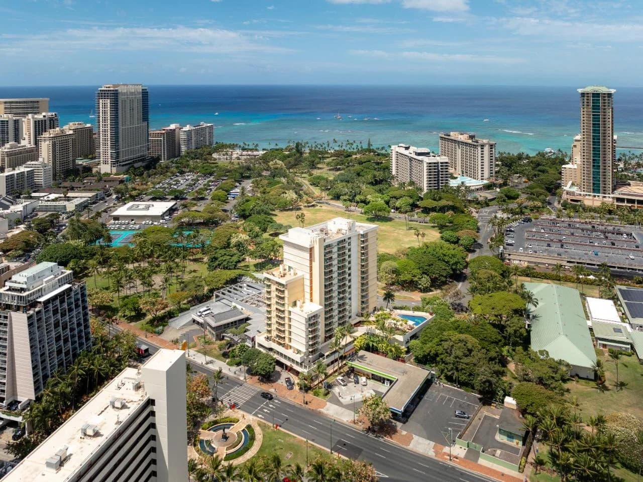 Luana Waikiki Hotel & Suites photo