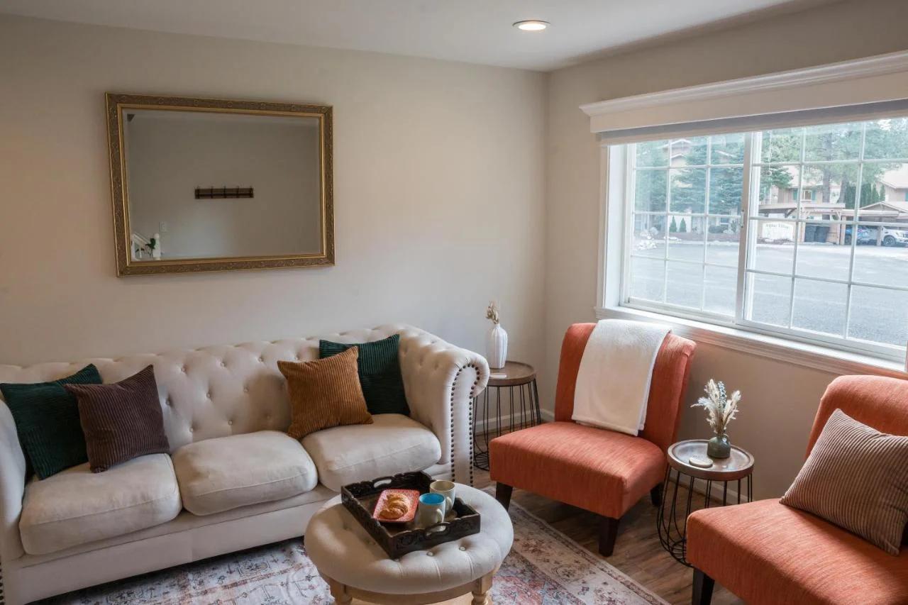 Luxe Bavarian Retreat - in Town with Hot Tub foto