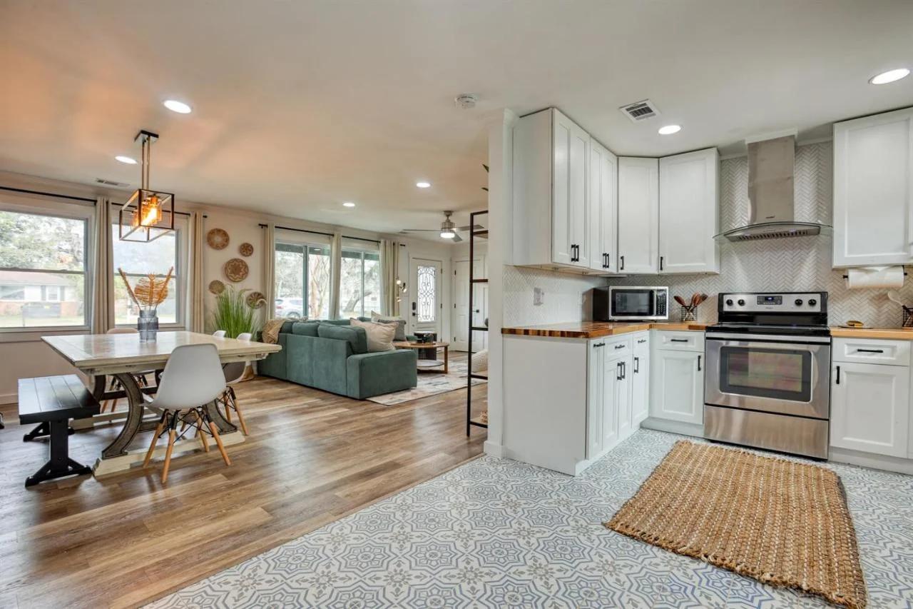 Mariners Rest 4BR Game Room, Fenced Yard foto
