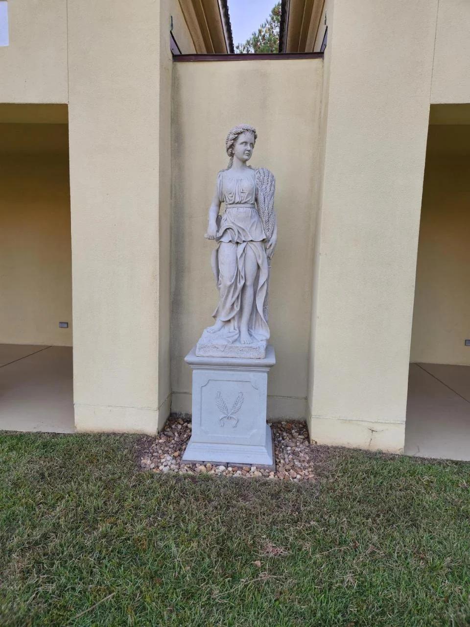 McCollough Institute Villas photo