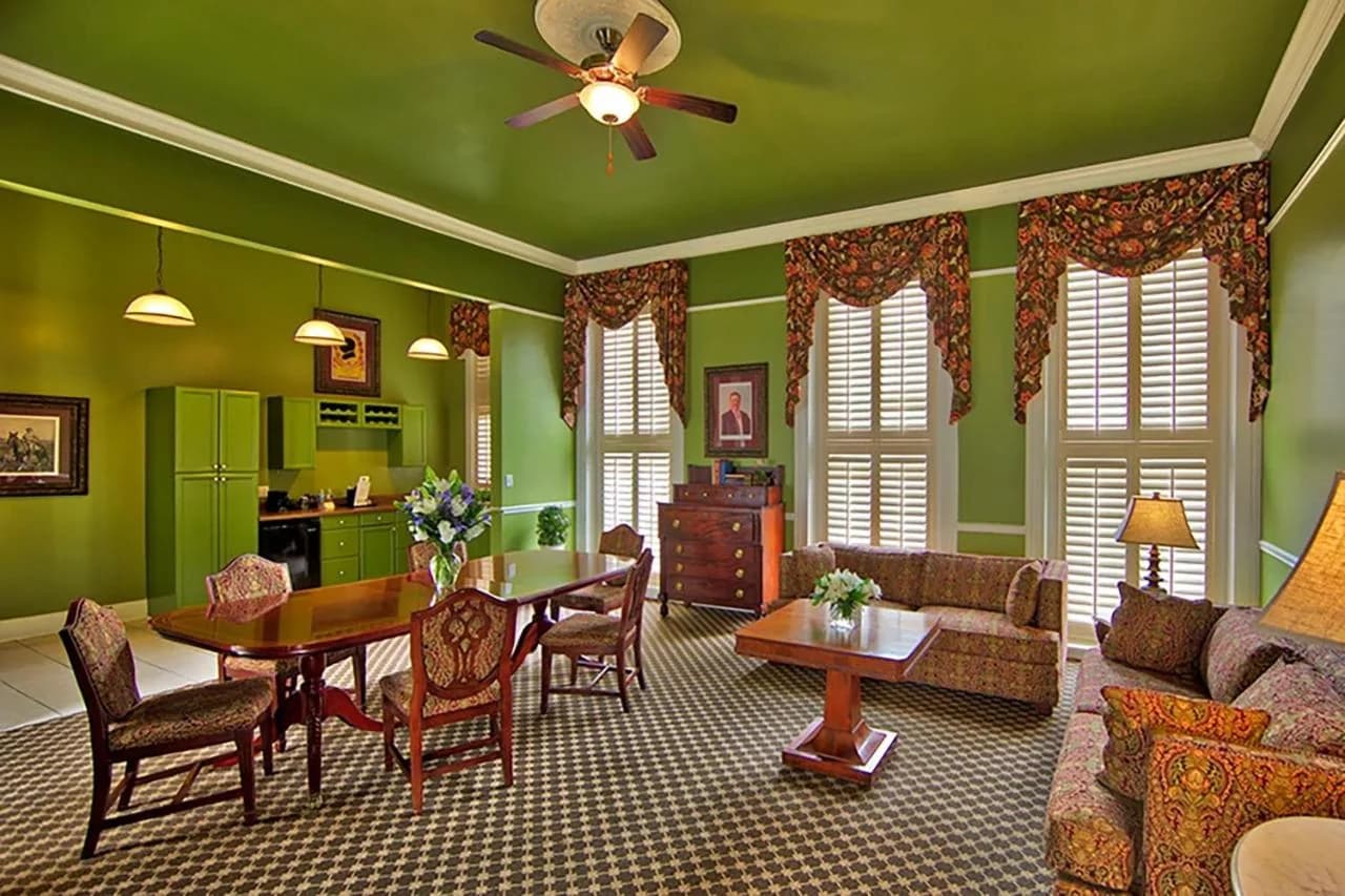Menger Hotel photo