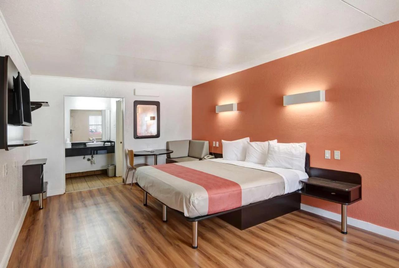 Motel 6-Dallas, TX - Forest Lane foto