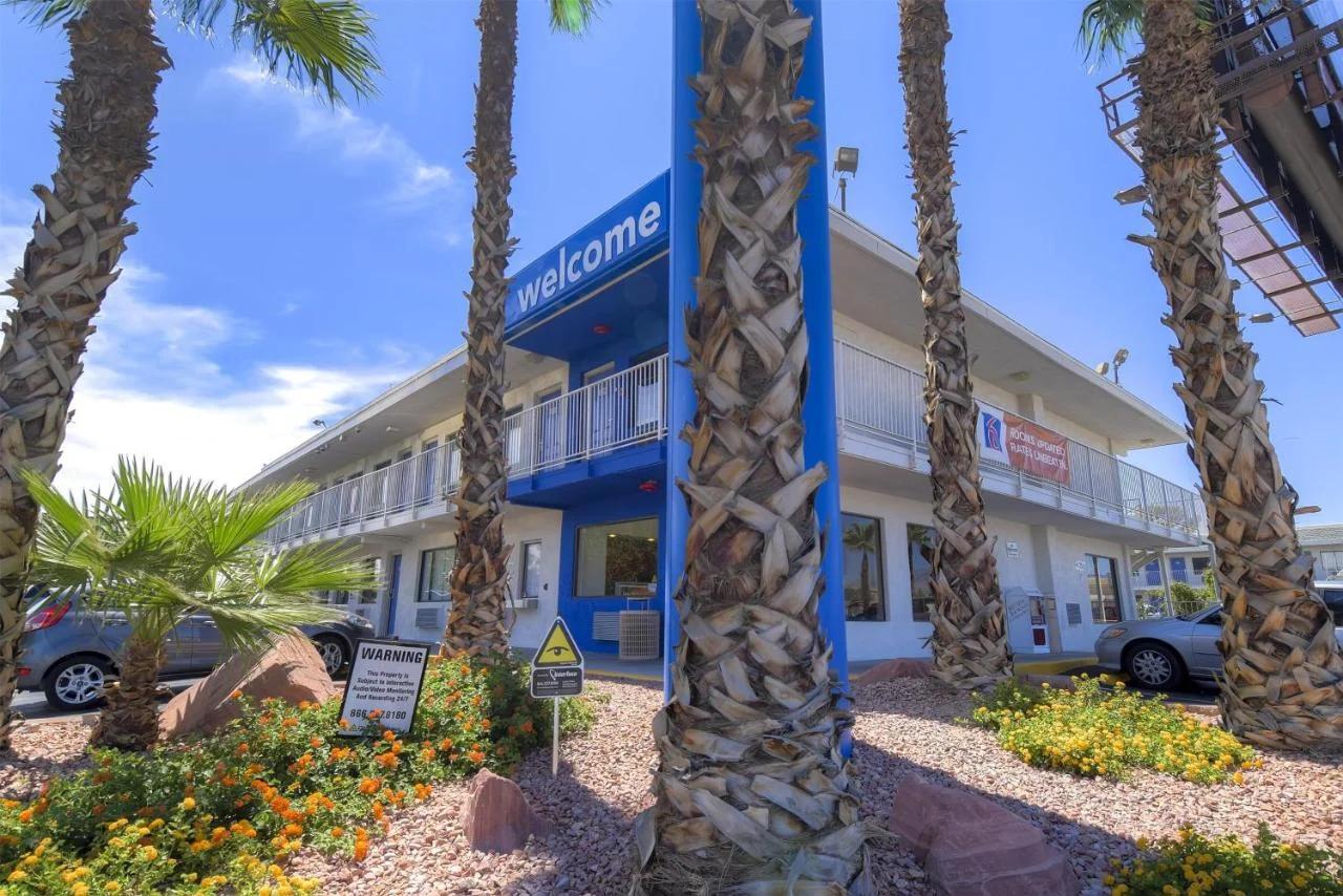 Motel 6 Las Vegas, NV – I-15 Stadium photo