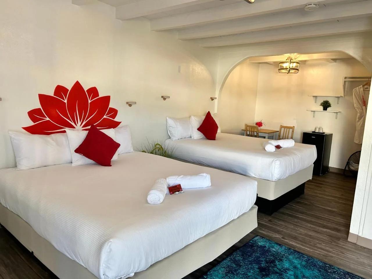 Nirvana Hotel photo