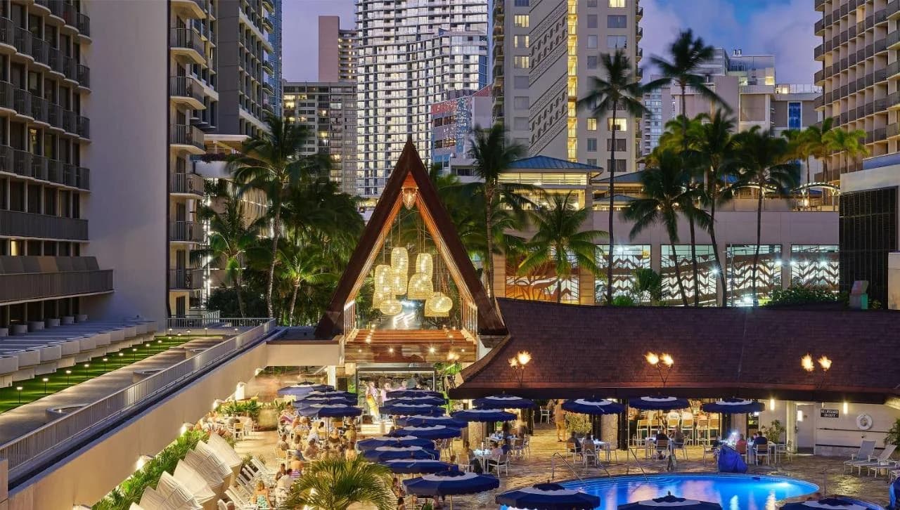 OUTRIGGER Reef Waikiki Beach Resort photo