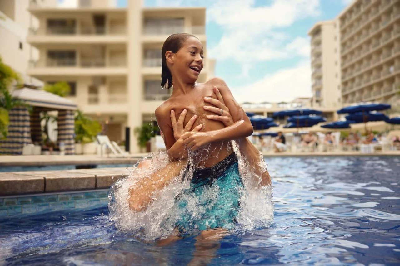 OUTRIGGER Reef Waikiki Beach Resort photo