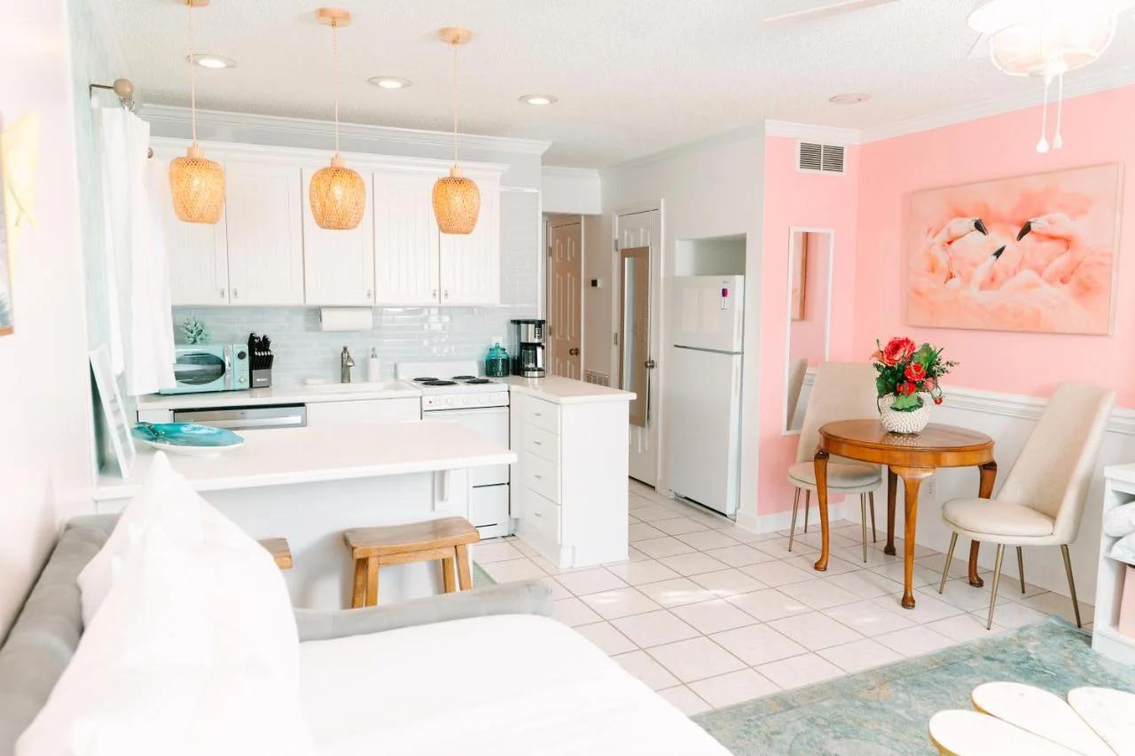 Private Balcony - Beach - Pool and Pickleball foto