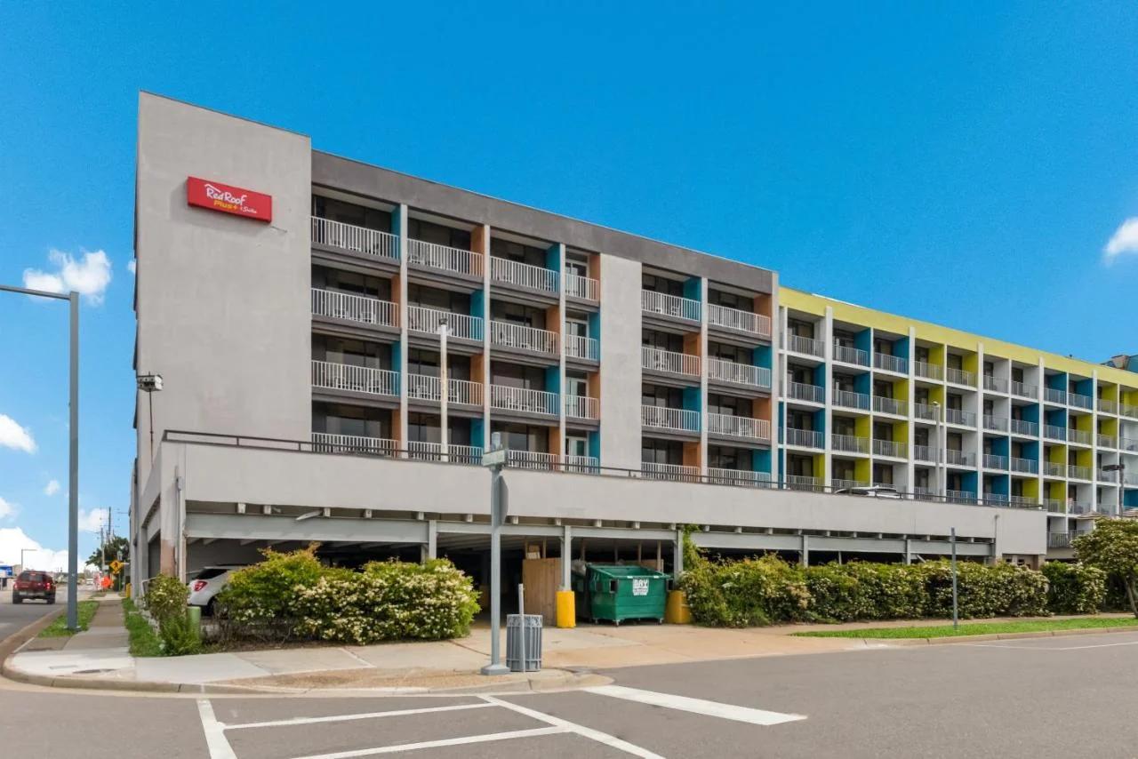 Red Roof Inn PLUS & Suites Virginia Beach - Seaside photo
