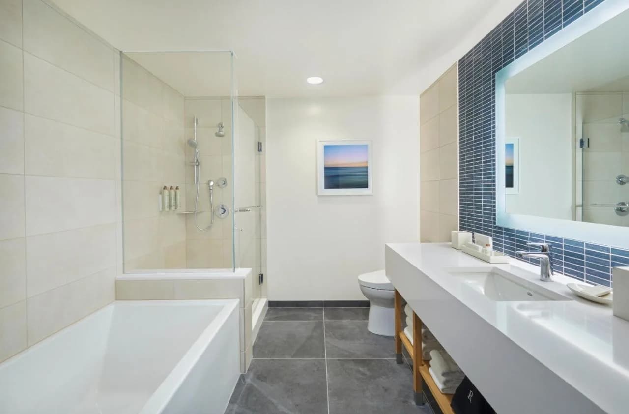 Renaissance Honolulu Hotel & Spa photo