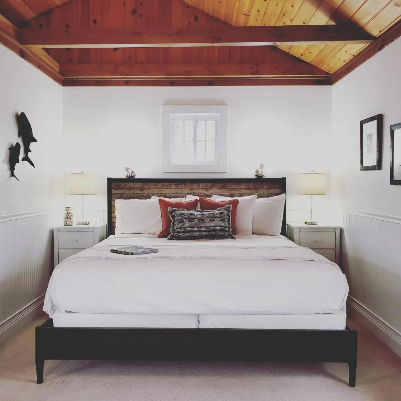 Sand Bar Cottage Inn photo