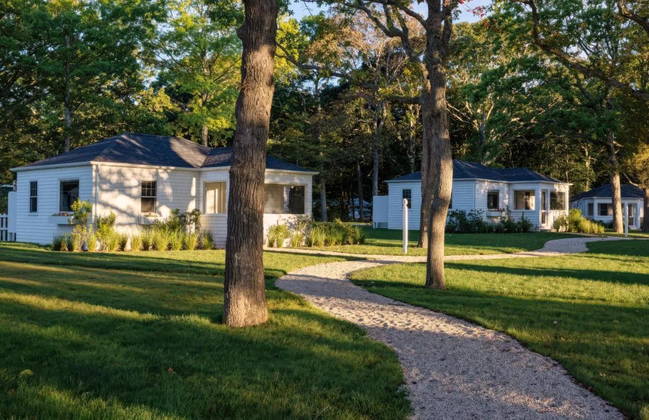 Silver Sands Motel & Beach Bungalows photo