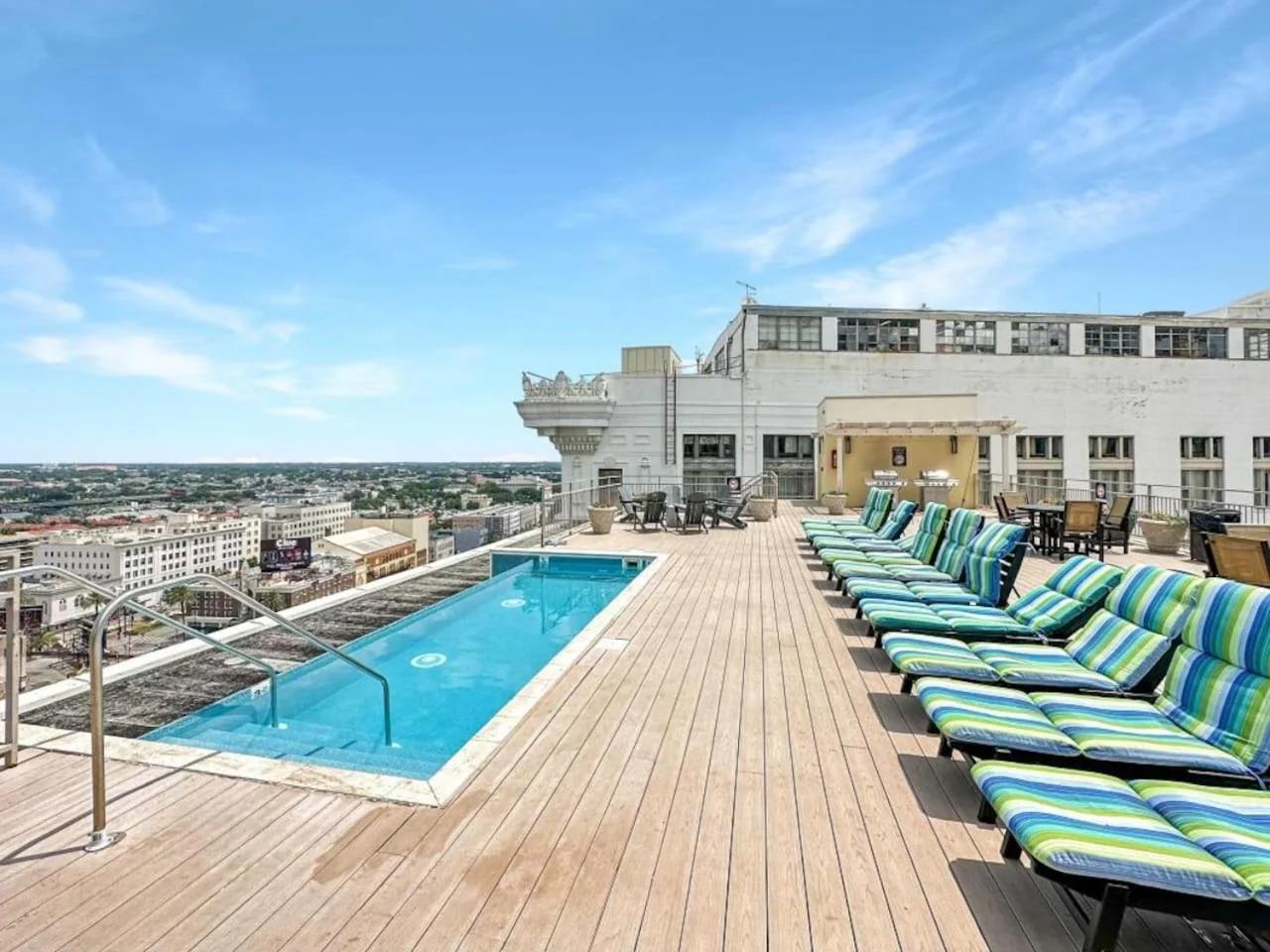 Suite Dorée 5 Min Walk to French Quarter