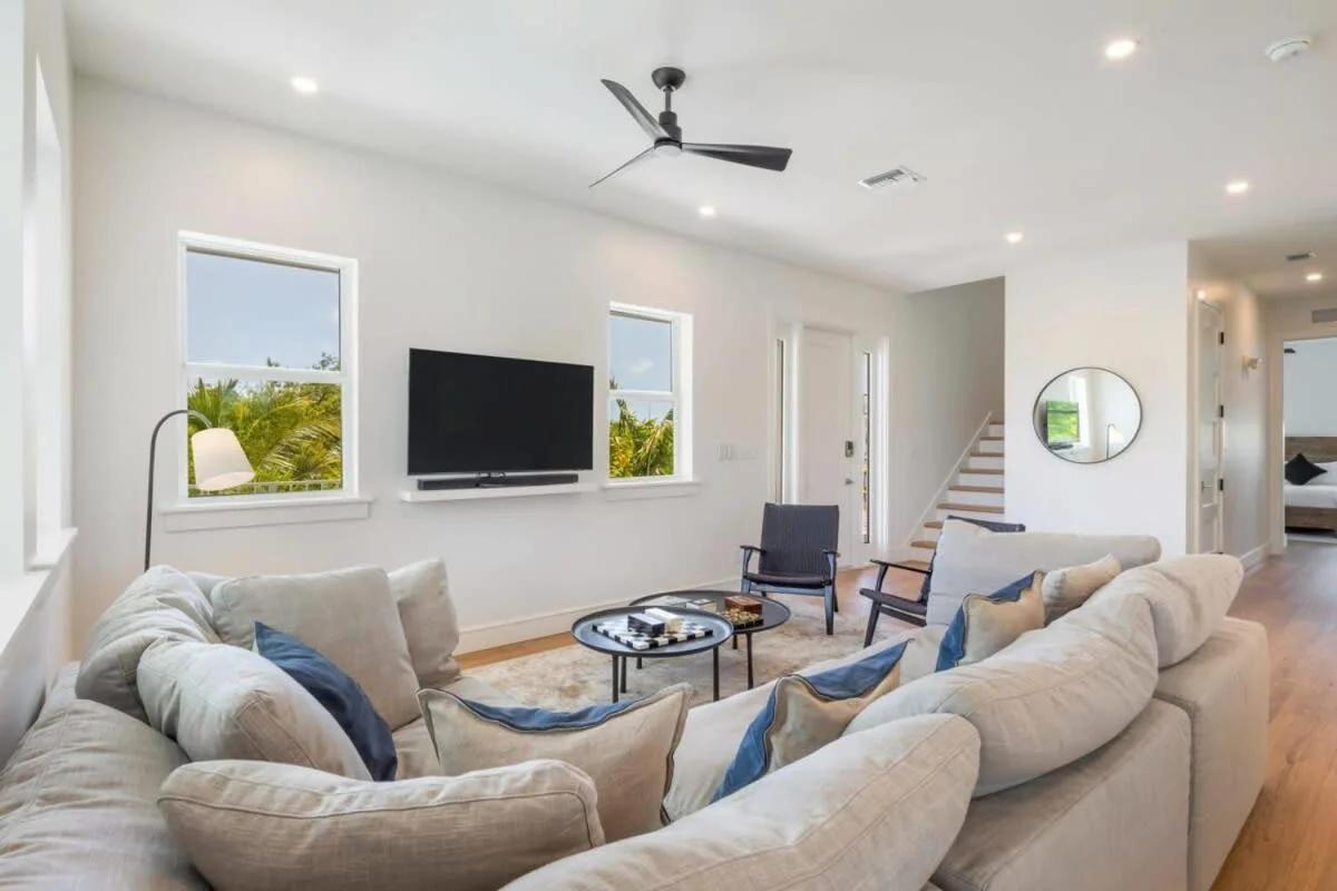 The Crestwood House - Private Heated Pool & Parking photo