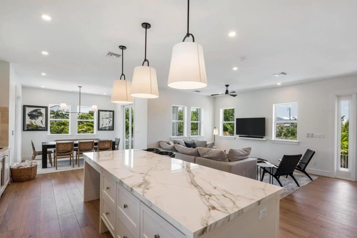 The Crestwood House - Private Heated Pool & Parking photo