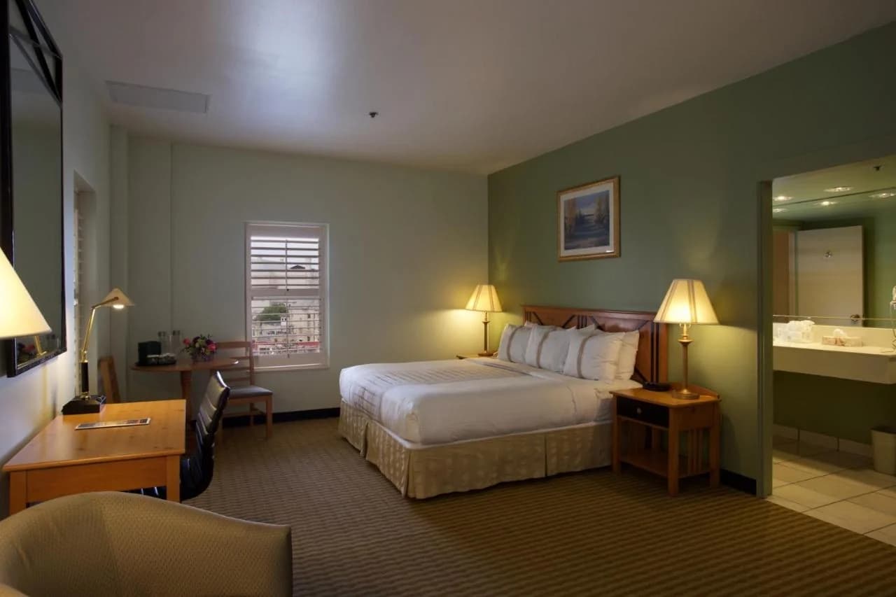 The Crockett Hotel photo