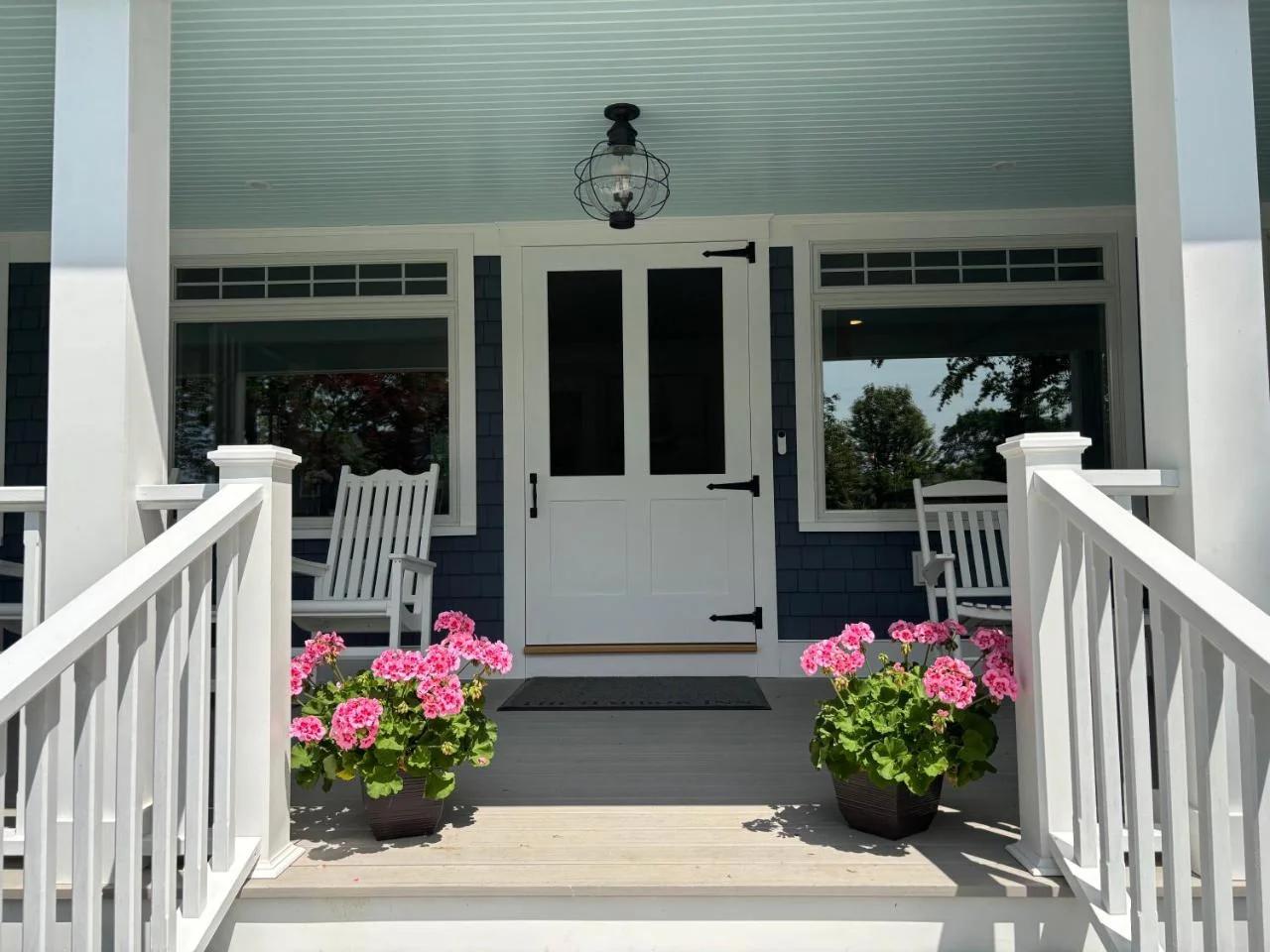 The Harbor Inn photo