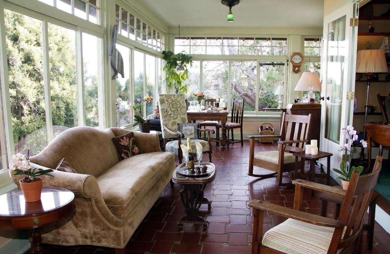 The Jabberwock Bed & Breakfast photo