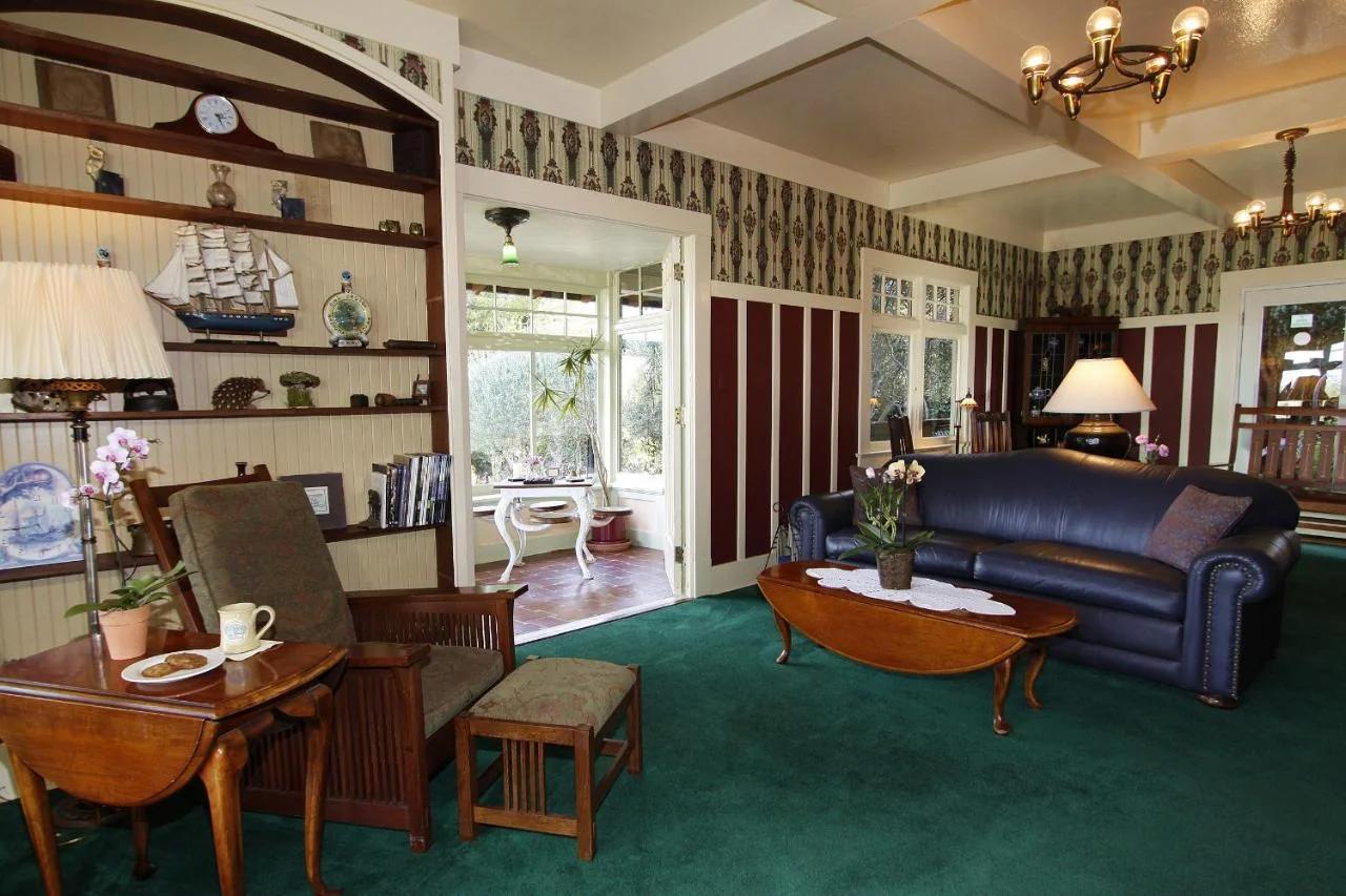 The Jabberwock Bed & Breakfast photo